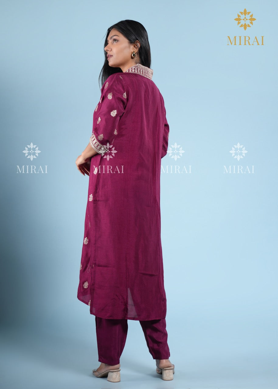3-Piece Set V Neck Chanderi Silk With Zari Weave And Banarasi Dupatta-Wine