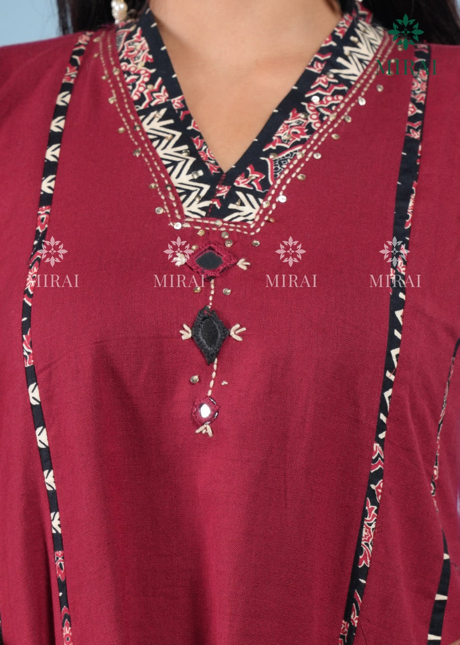 3-Piece Cotton Anarkali Set With Block Print And Mirror Work-Maroon & Black