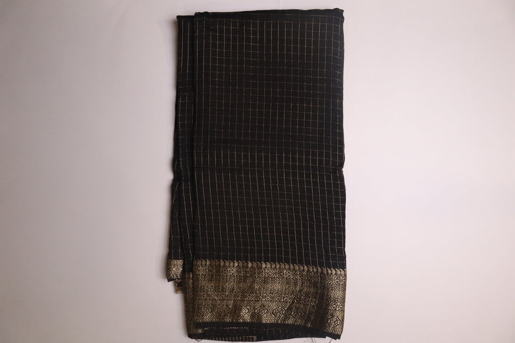 Black Dola Silk Saree With Checks and Banarasi Blouse