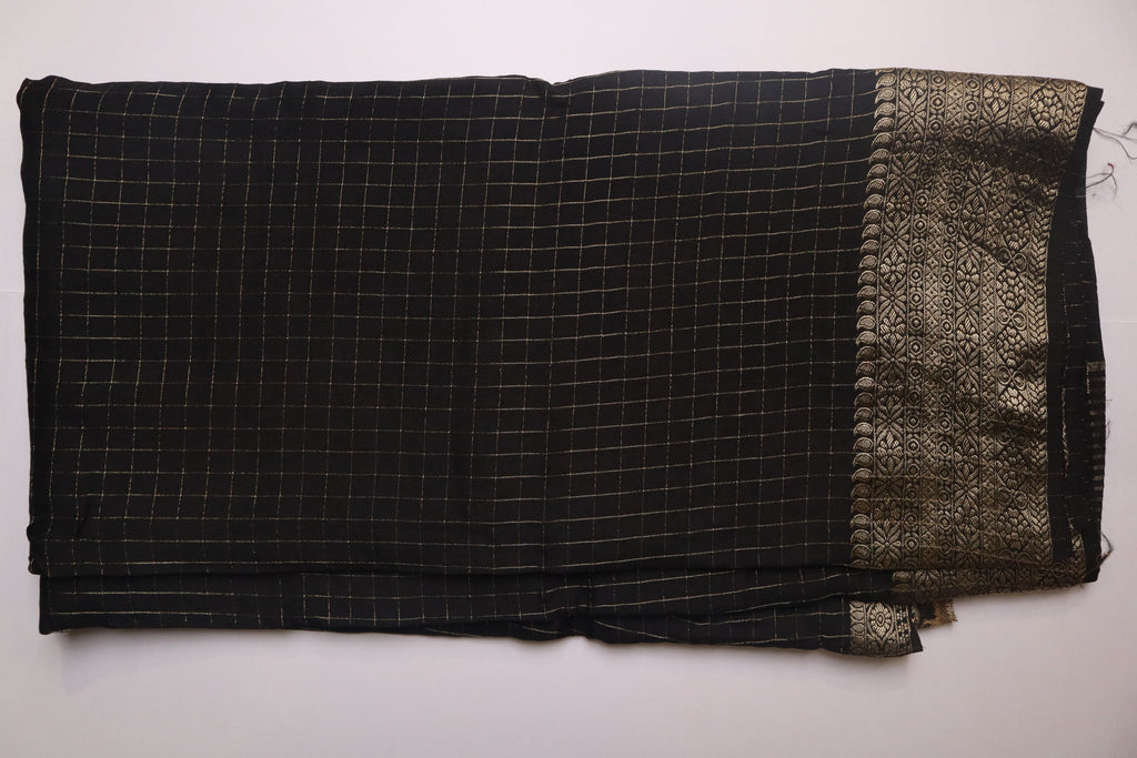 Black Dola Silk Saree With Checks and Banarasi Blouse