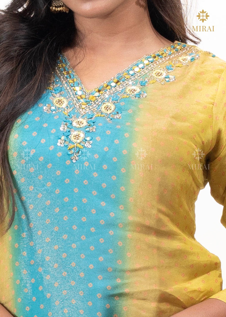 3-Piece Bandhini Tissue Set With Mirror And Handwork-Green