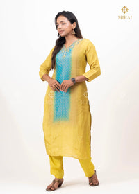 3-Piece Bandhini Tissue Set With Mirror And Handwork-Green